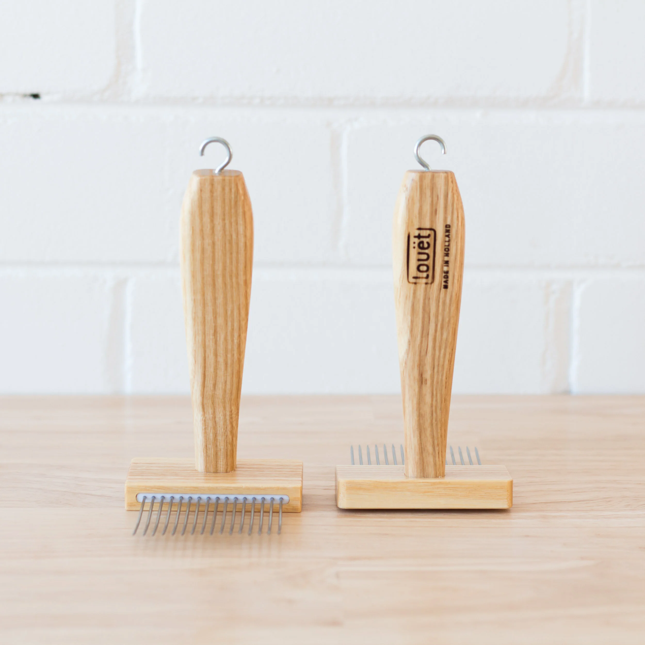 Loom & Spindle - Louet Hand Combs-8.jpg