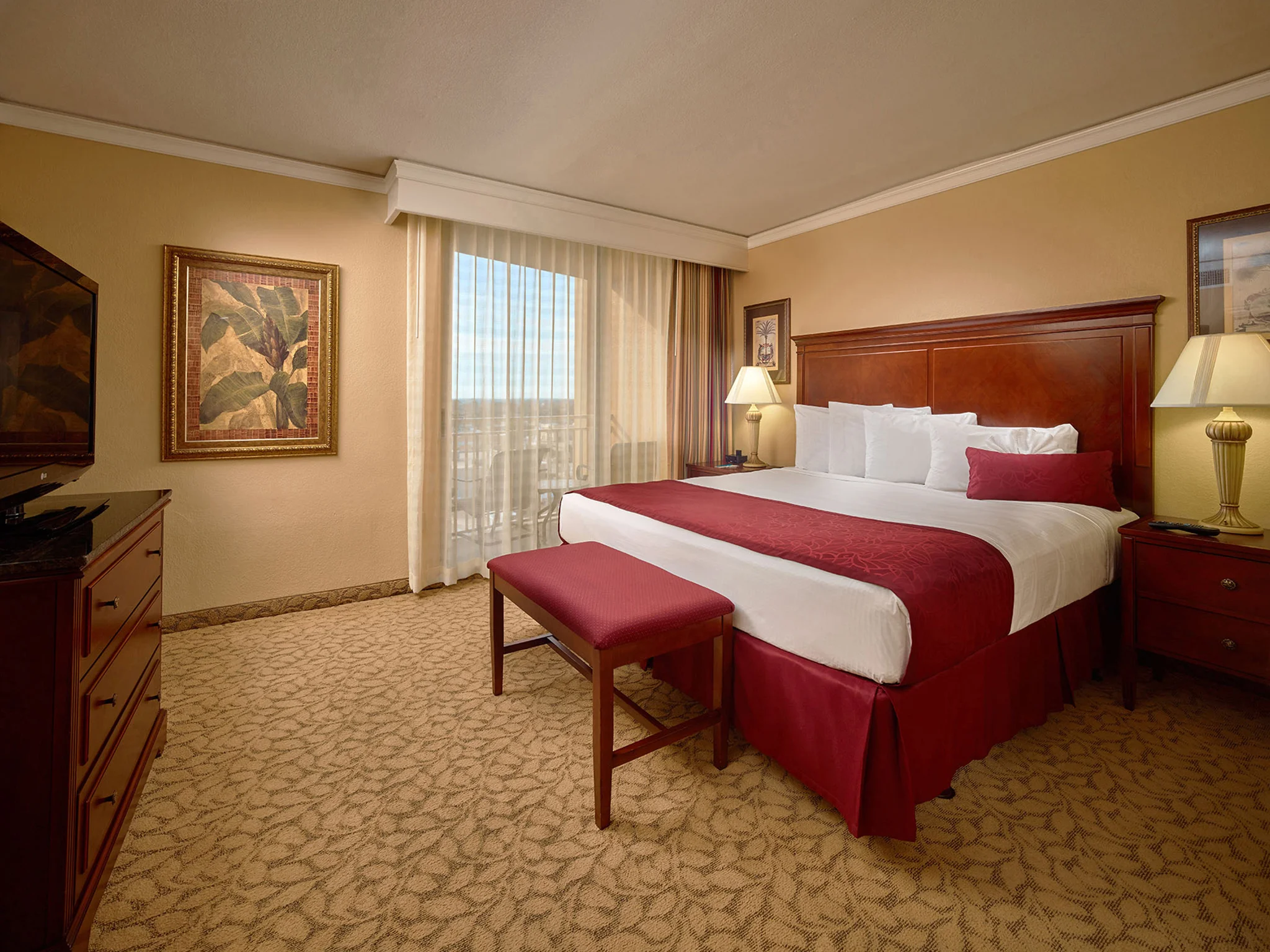 Standard King Plaza View Room