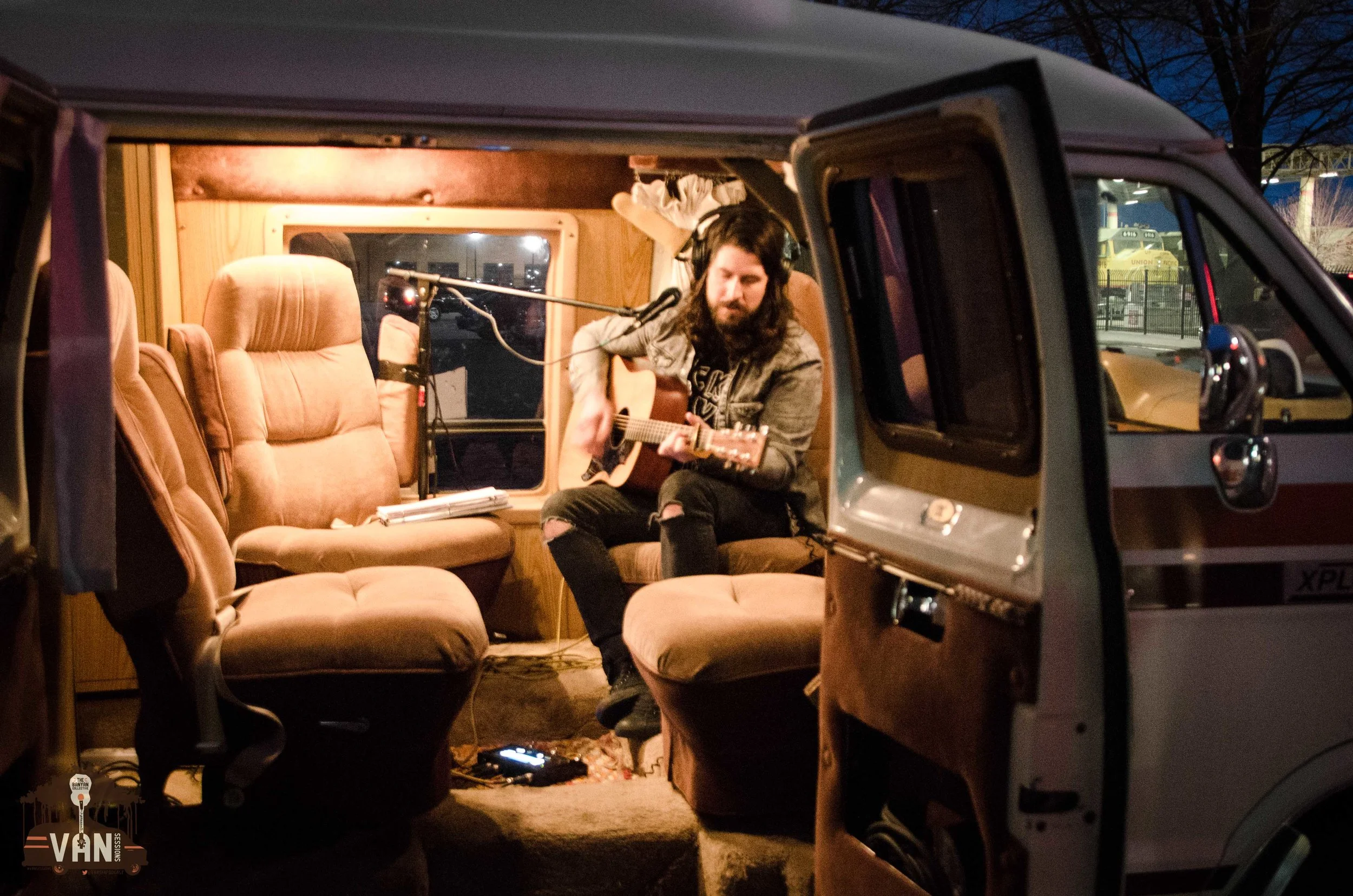 Van Sessions S4 - The Reverend &amp; The Revelry