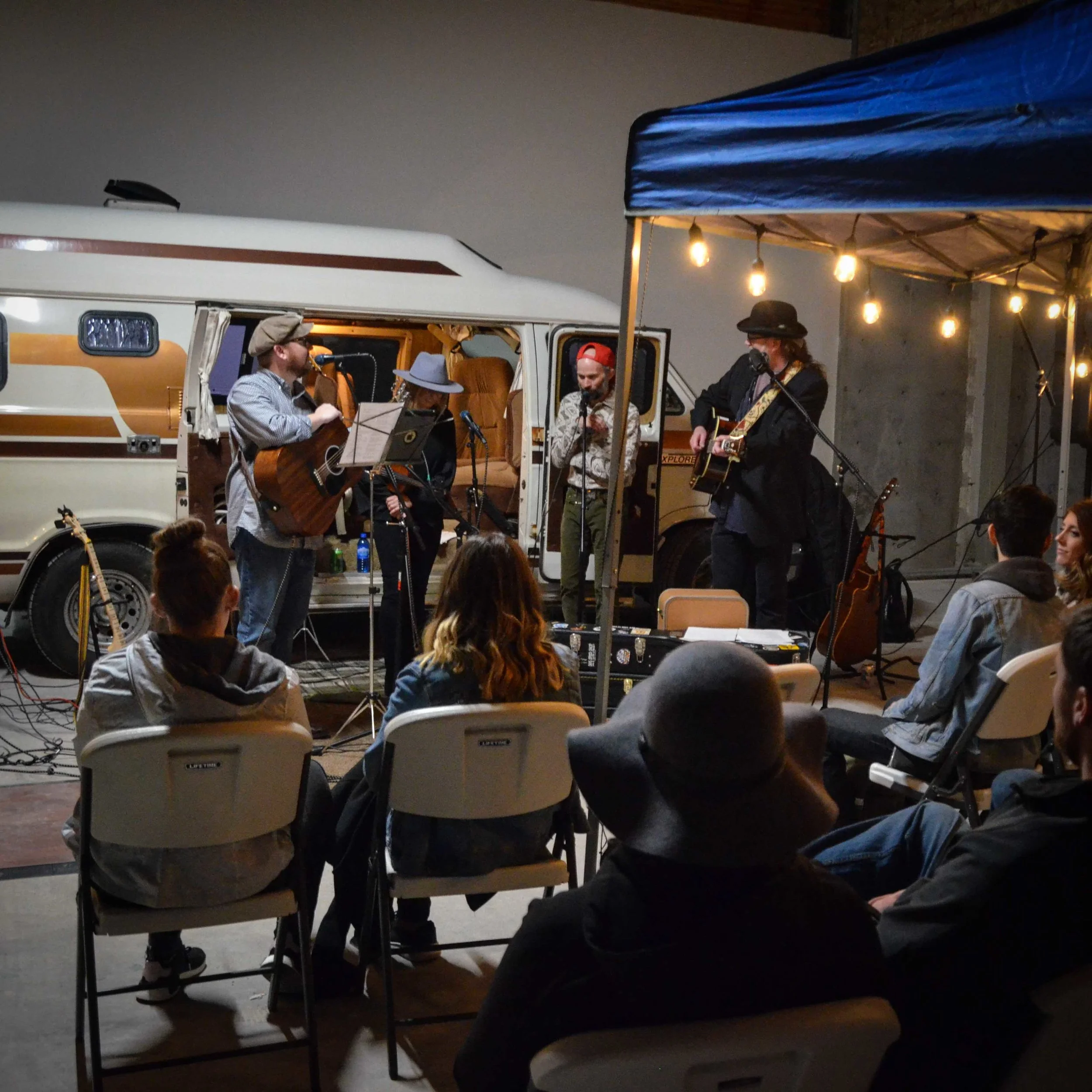 Van Sessions at The Monarch: The Snarlin' Yarns