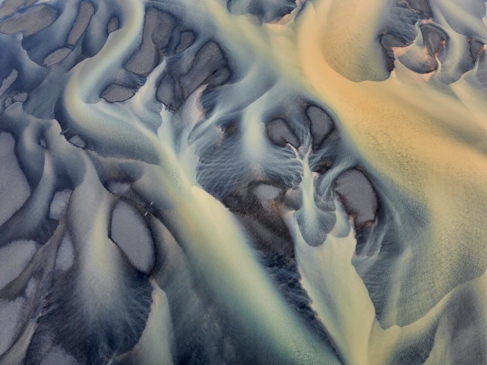 WEB-Gulls-and-River-Delta,-Iceland-2015.jpg