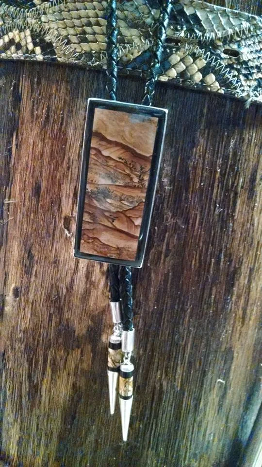 Custom Bolo