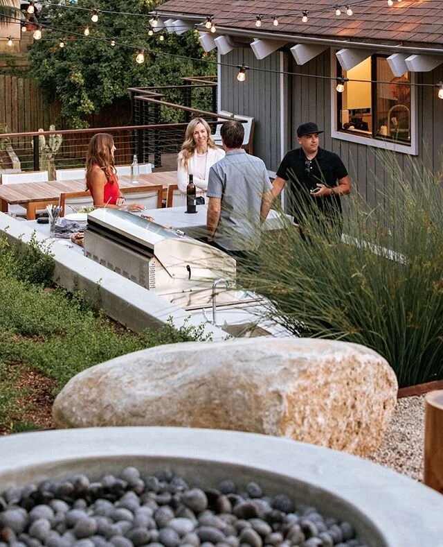 Sometimes the clients invite me over for wine after the project finishes. 🍷 and I humbly oblige 😌
.
.
#fwl #outdoorentertaining #designbuild #landscape #encinitas #requeza