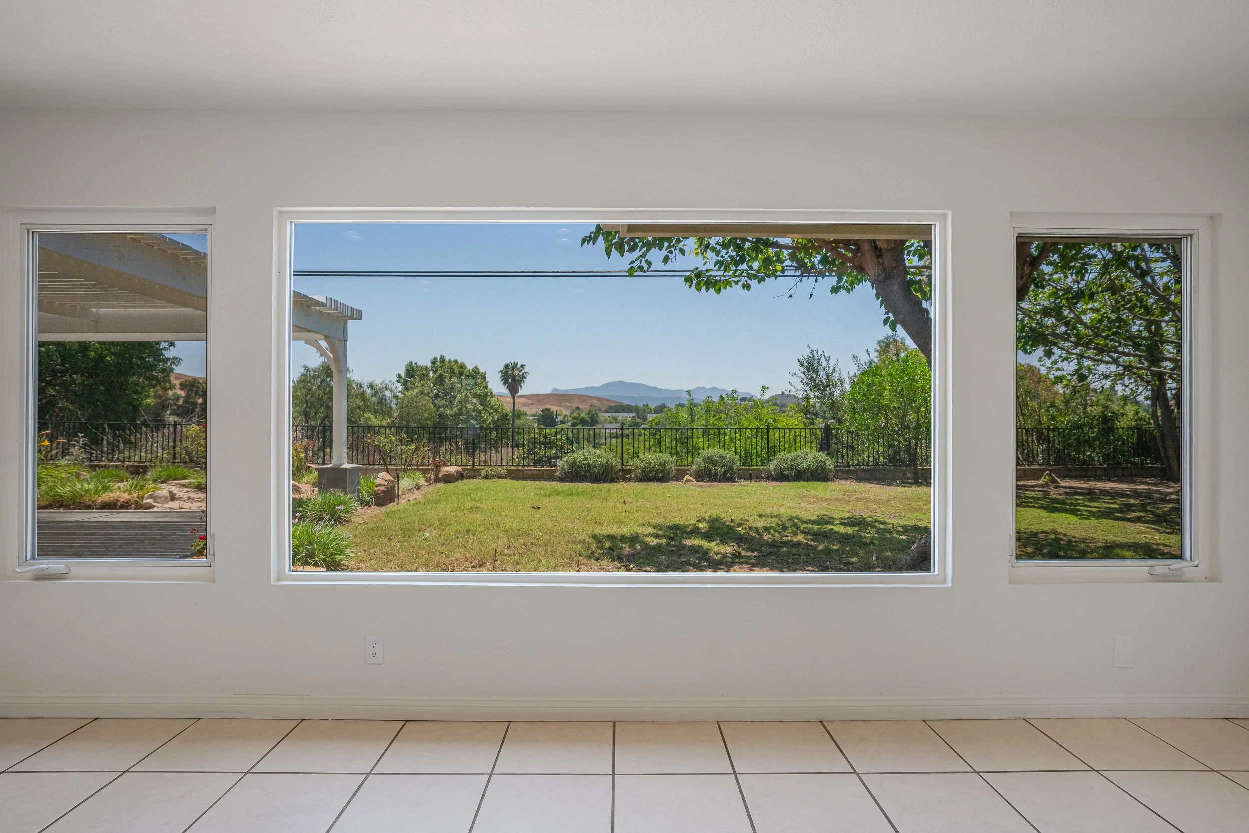 86 Teasdale St Thousand Oaks-print-009-020-Teasdale14-4200x2800-300dpi.jpg