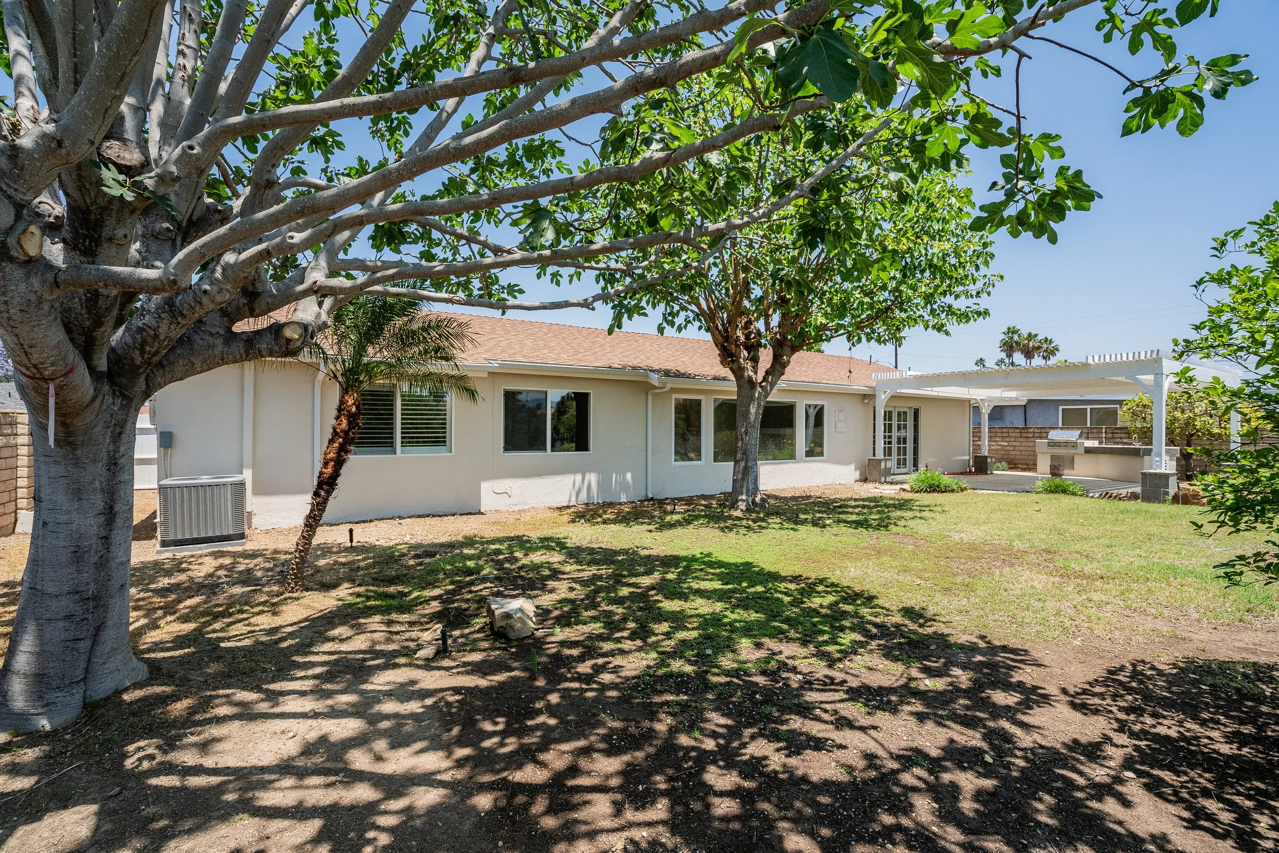 86 Teasdale St Thousand Oaks-print-034-013-DSC4164-4200x2802-300dpi.jpg