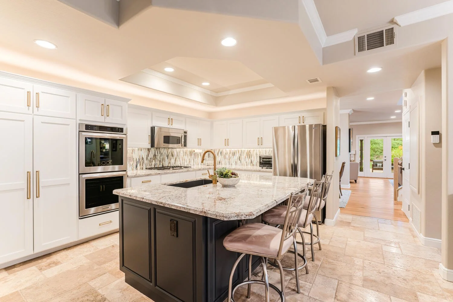 1057 Cherry Creek Cir Westlake-large-027-019-Cherry Creek14-1500x1000-72dpi.jpg