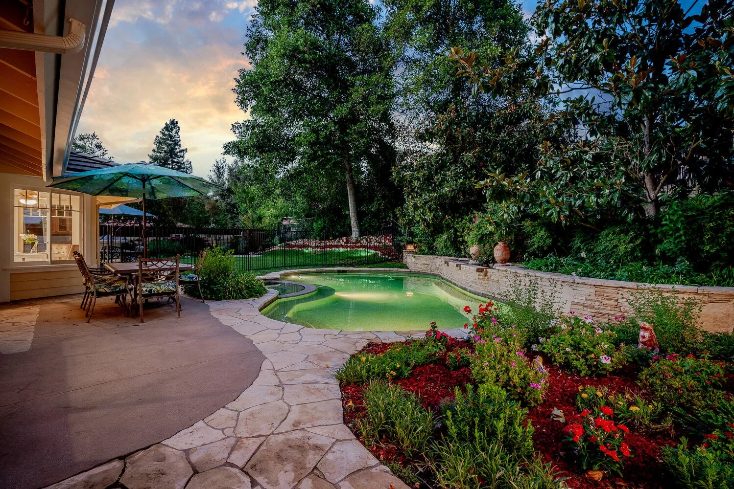 1086 Deep Wood Dr Westlake-large-009-009-DSC8227Edit-1500x1000-72dpi.jpg