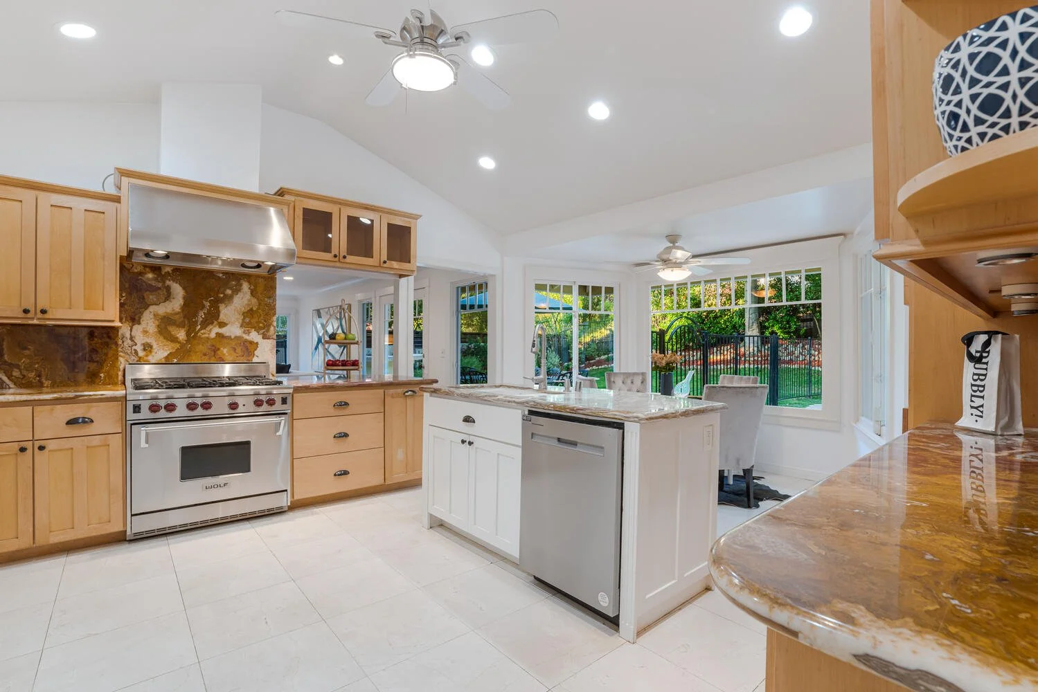 1086 Deep Wood Dr Westlake-large-017-030-Dionne7-1499x1000-72dpi.jpg