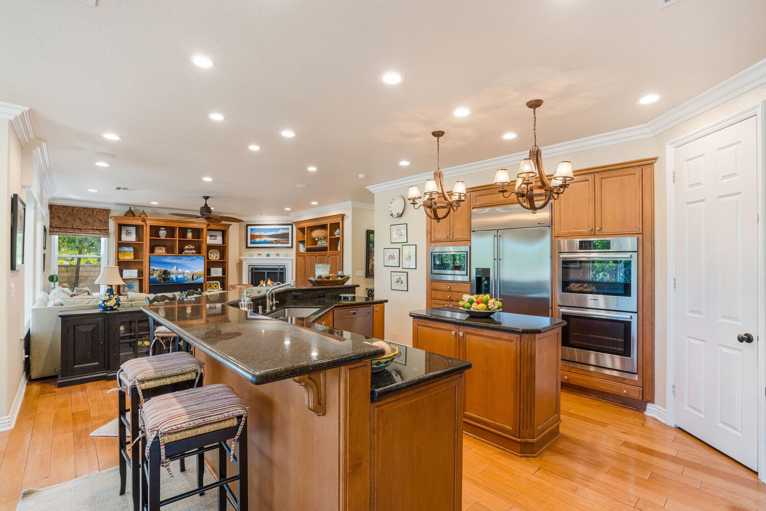 2829 Country Vista St Thousand-large-021-002-Country Vista St14-1500x1000-72dpi.jpg