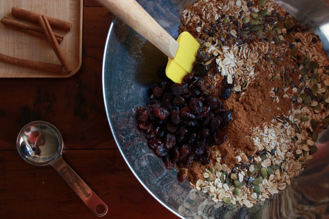 Pumpkin Oat and Quinoa Granola05.jpg