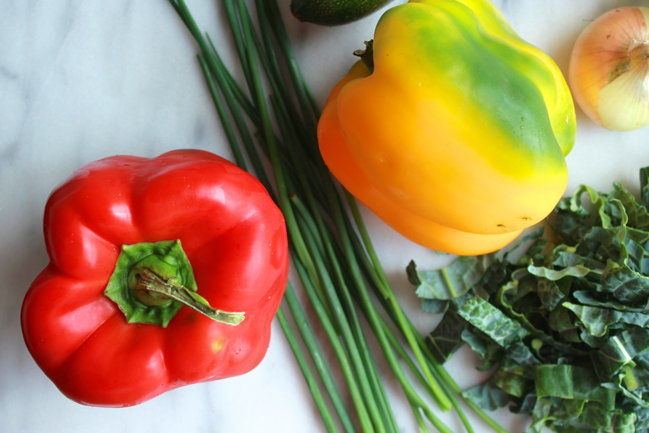 Love that green hue on that yellow pepper!