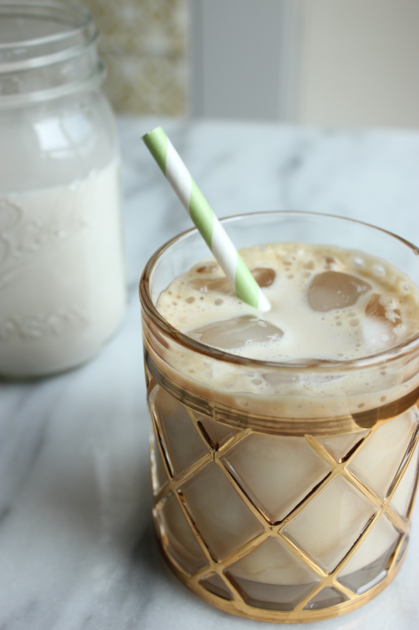 Chocolate Hazelnut Milk +Iced Hazelnut Latte | Living Minnaly14.jpg