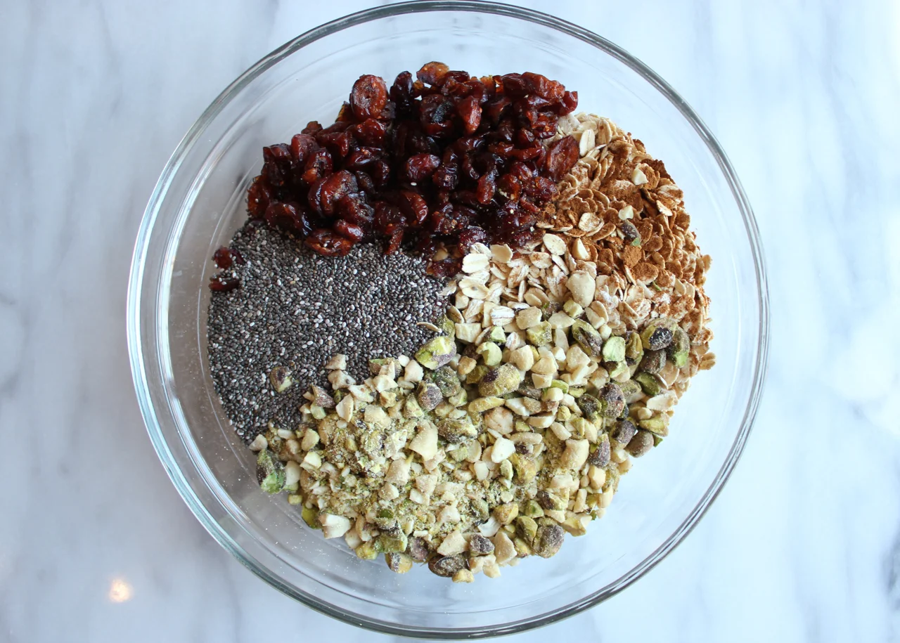 No-Bake Peanut Butter Pistachio Granola Bars | Living Minnaly05.jpg