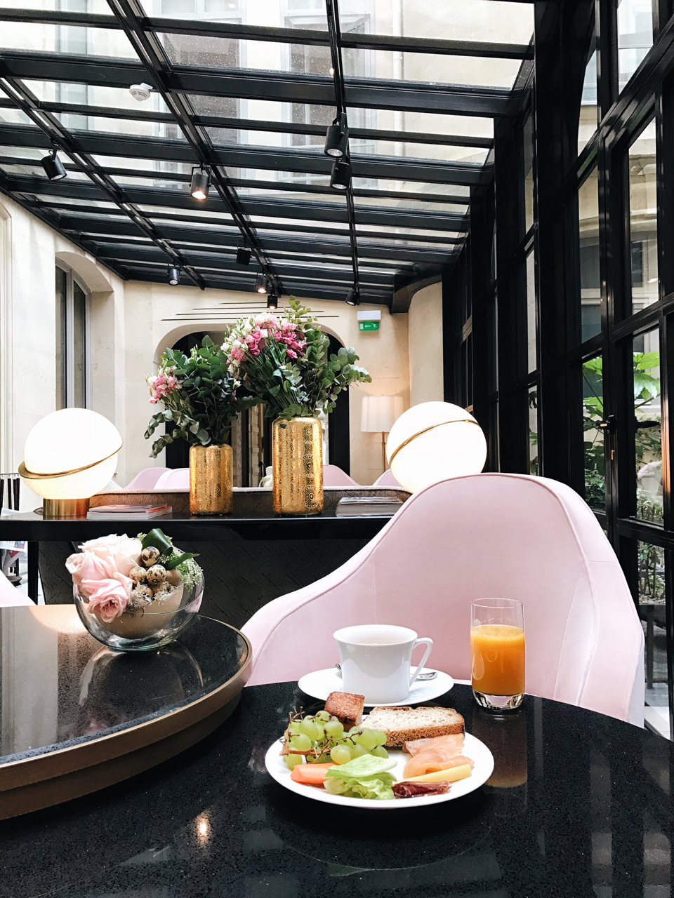 Where to Stay in Paris- Le Narcisse Blanc | Living Minnaly - 35.jpg