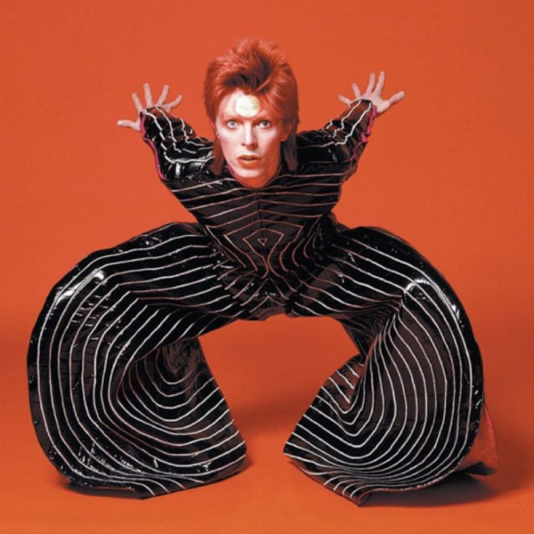 david-bowie-passes-away-news-600x600.jpg