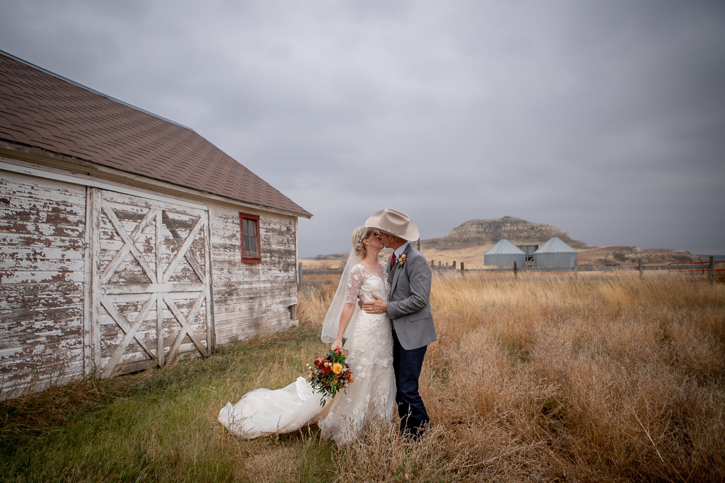 Country wedding in Medora, ND