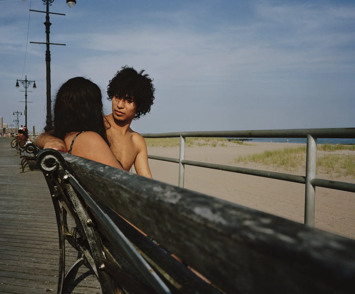 010--24_Coney_Bench_Isabella_Erwan_Strip002_Frame03-Edit.jpg