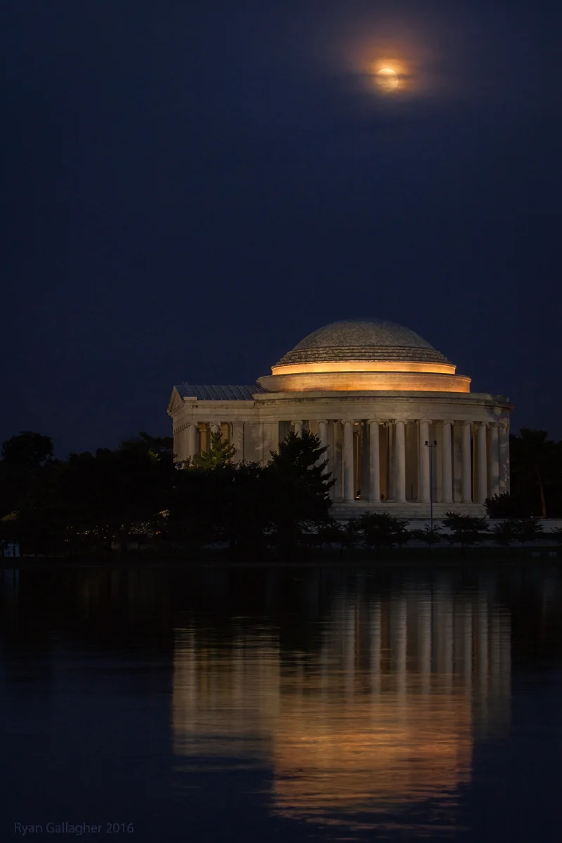 Moonrise Over Thomas Jefferson Memorial