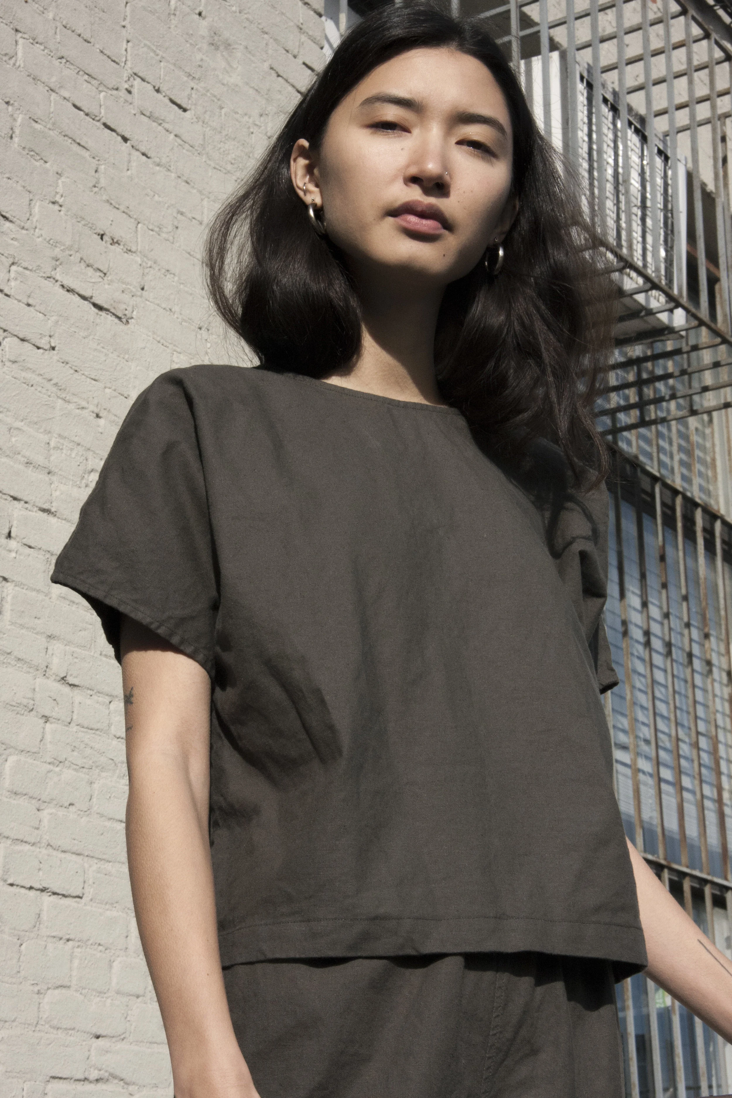 M_VNeck_Front5.jpg