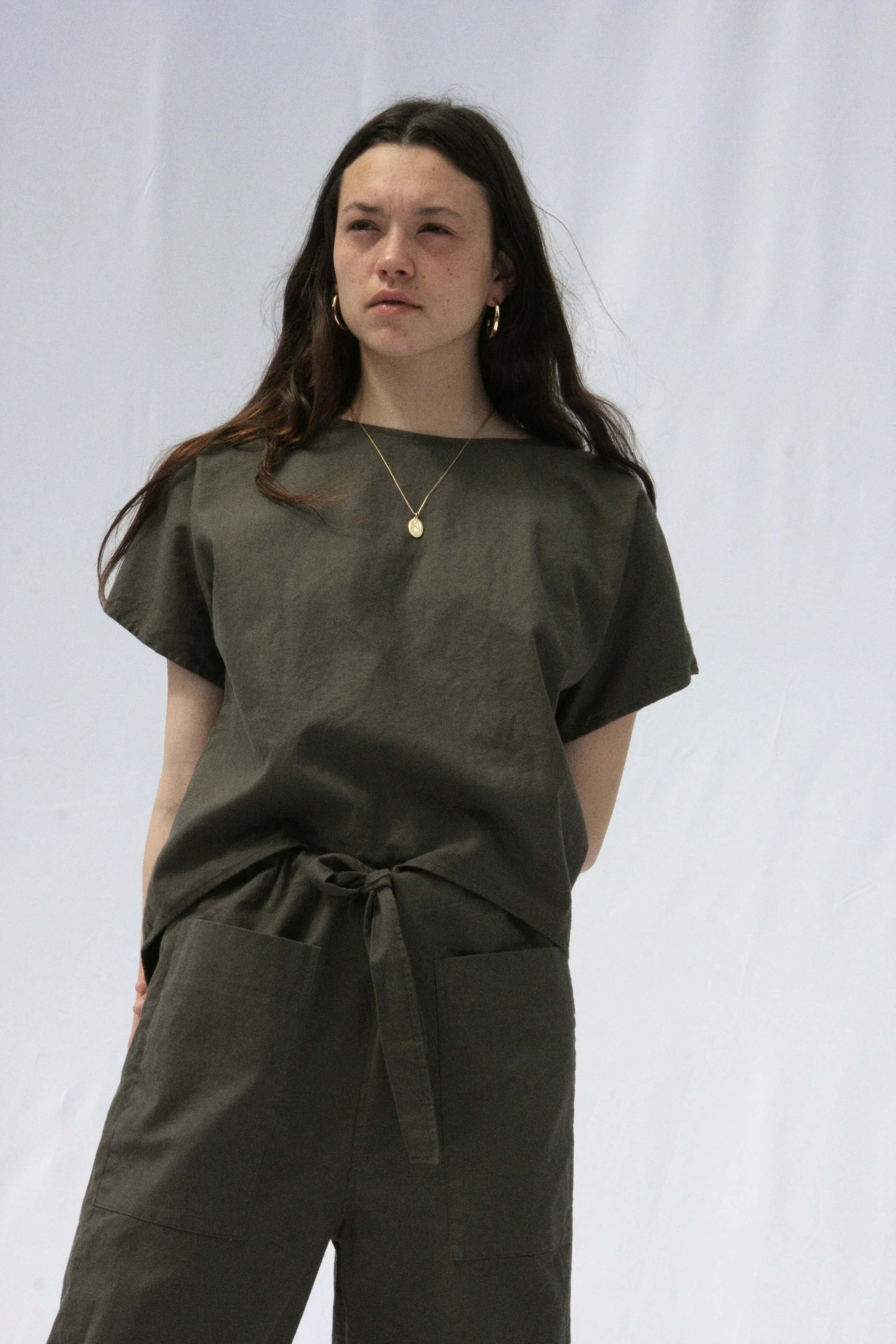 SimpleShirt&TiePant_2.jpg
