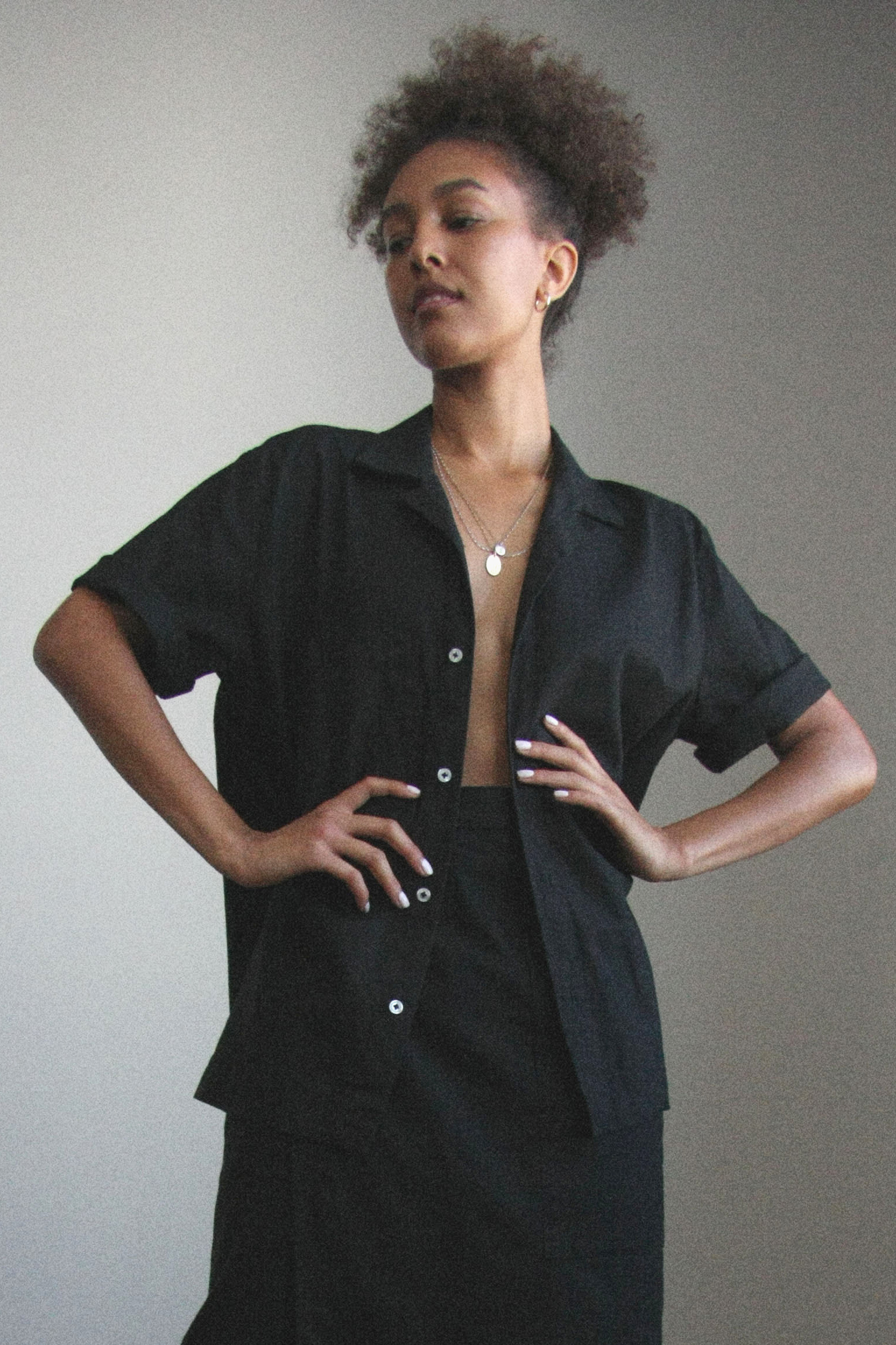 BShirt_Black_6_MAIN.jpg