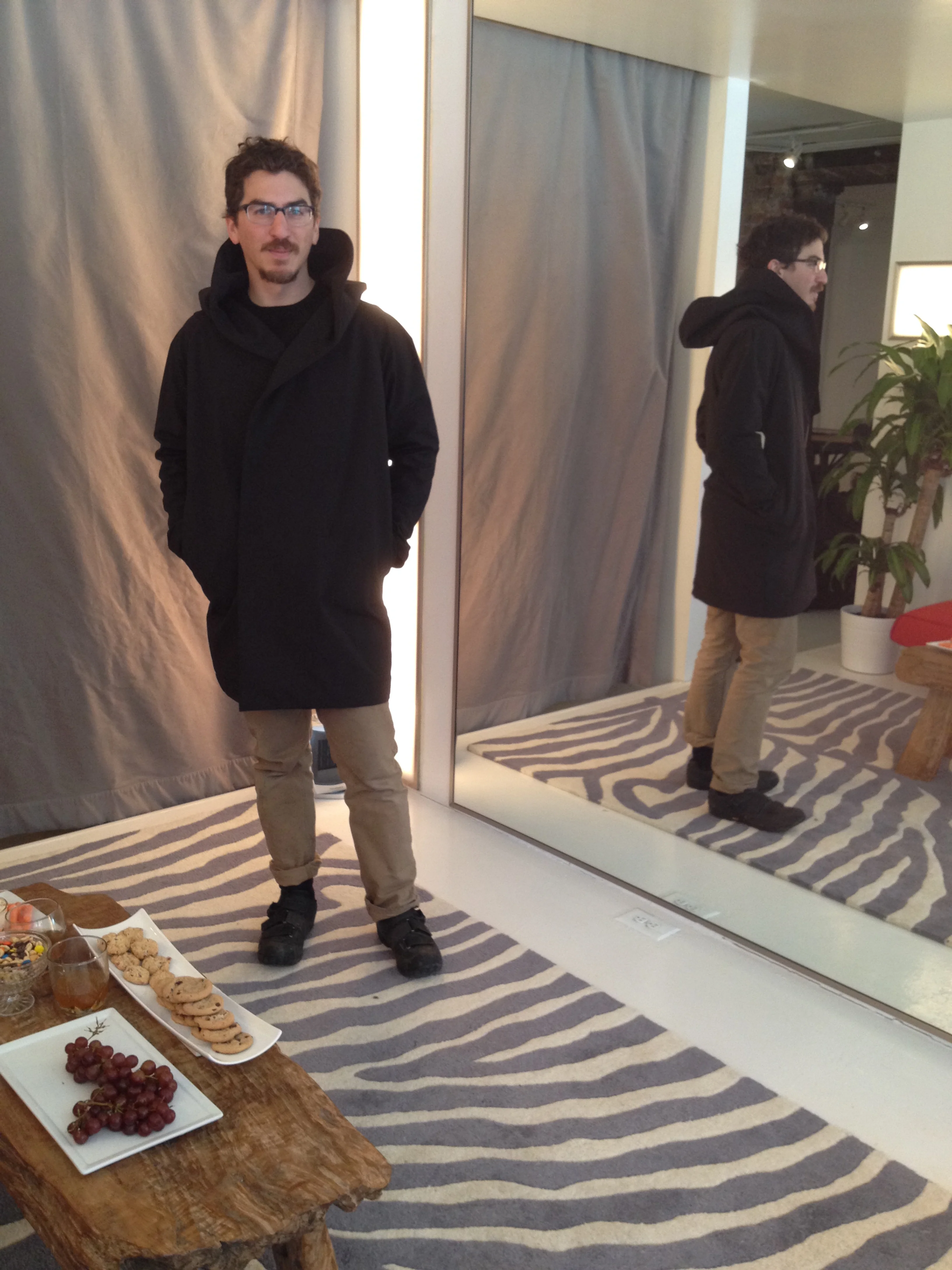  Model boy can't help but fall for NINObrand. 