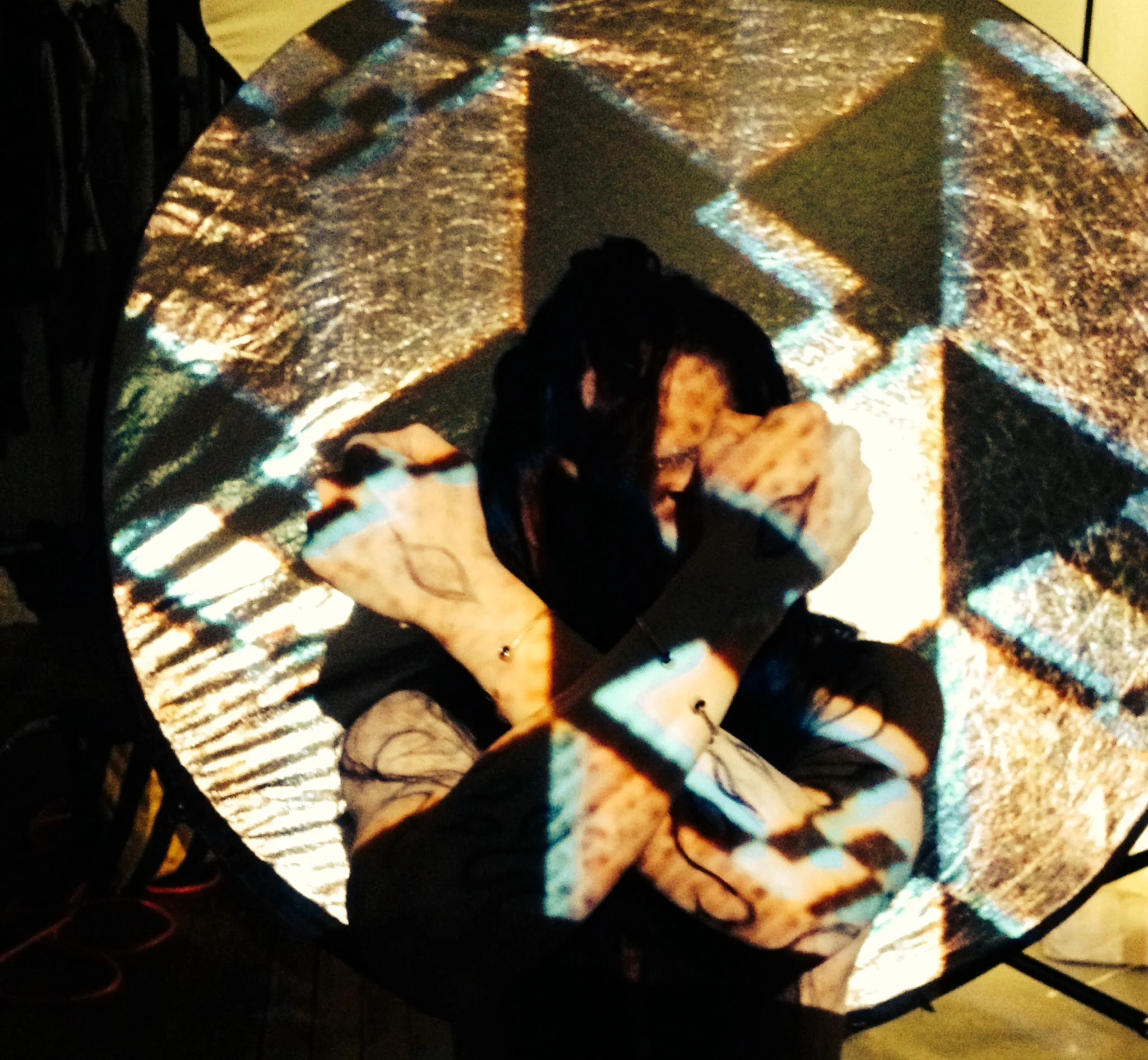 IN-BETWEEN PROJECTION SCENE