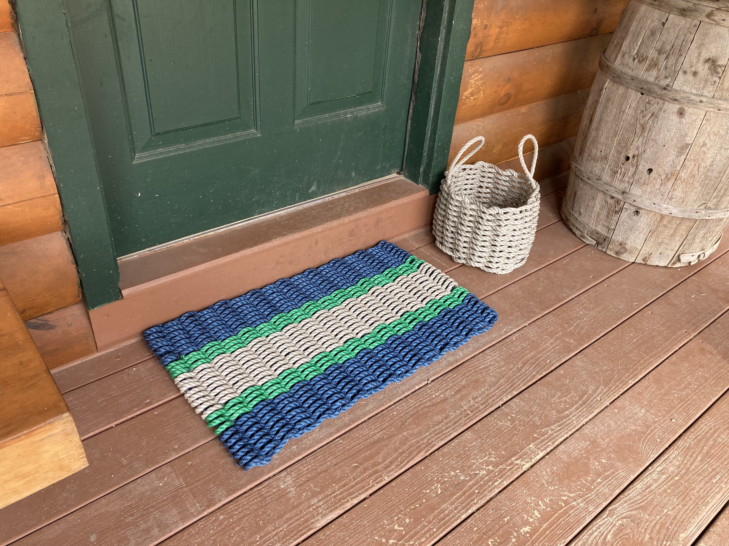 Lobster Rope Doormat, Made in Maine Rope Door Mat, Solid Black – New  England Trading Co