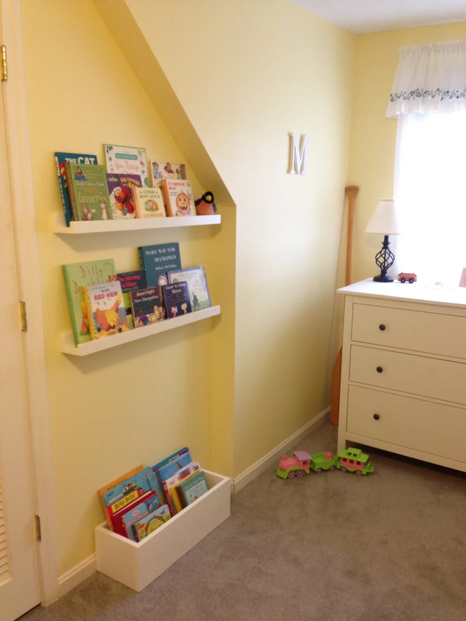 Easy DIY Book Rails —New England Lifestyle, Motherhood, + DIY - Birch ...