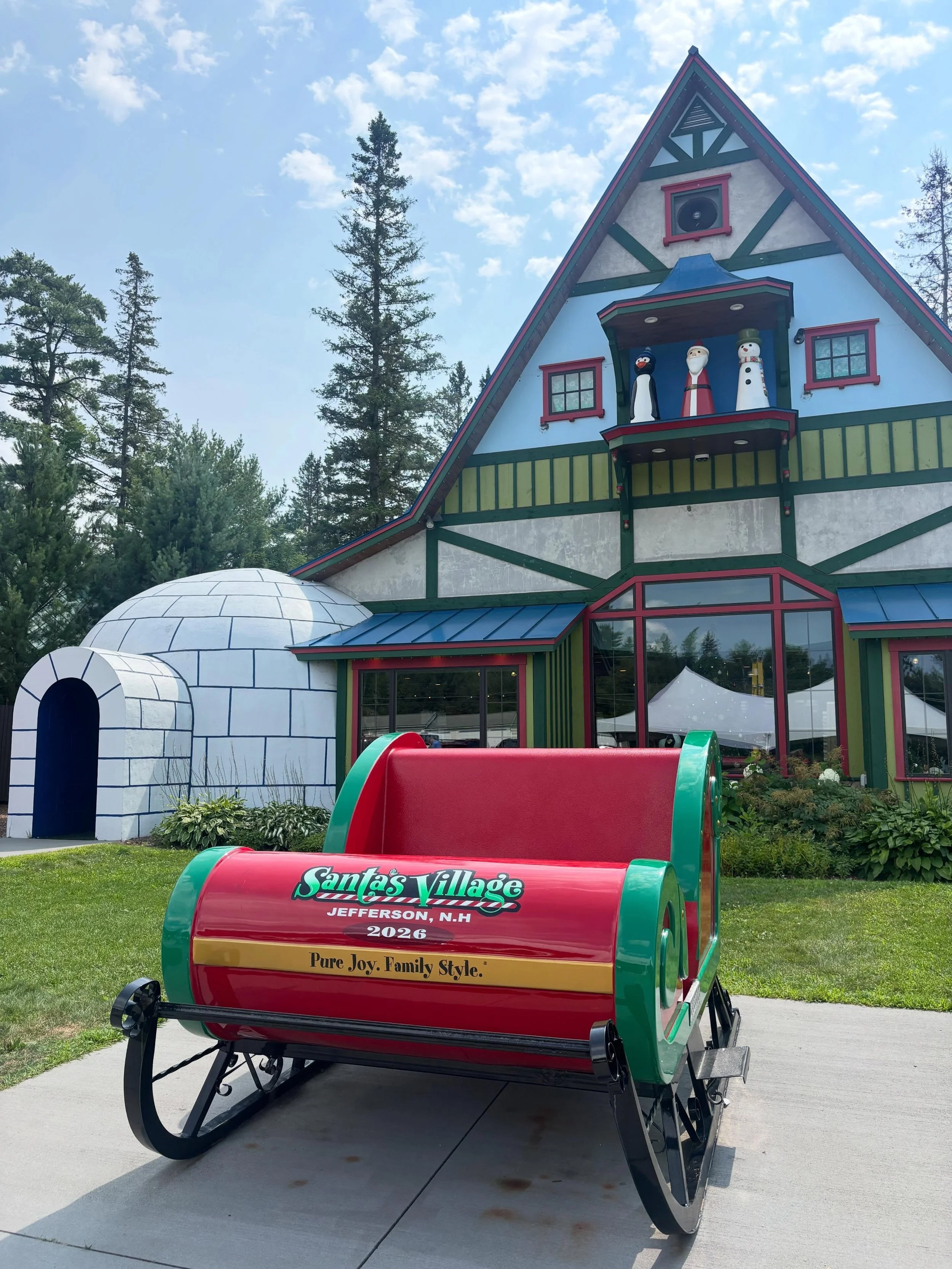 Summer is winding down fast! This past week we crammed in Santa&rsquo;s Village, camping, and Story Land (whew 😅) and we&rsquo;re trying our hardest to pack in all the summer fun before heading back to school. 
If you&rsquo;re planning a trip to San