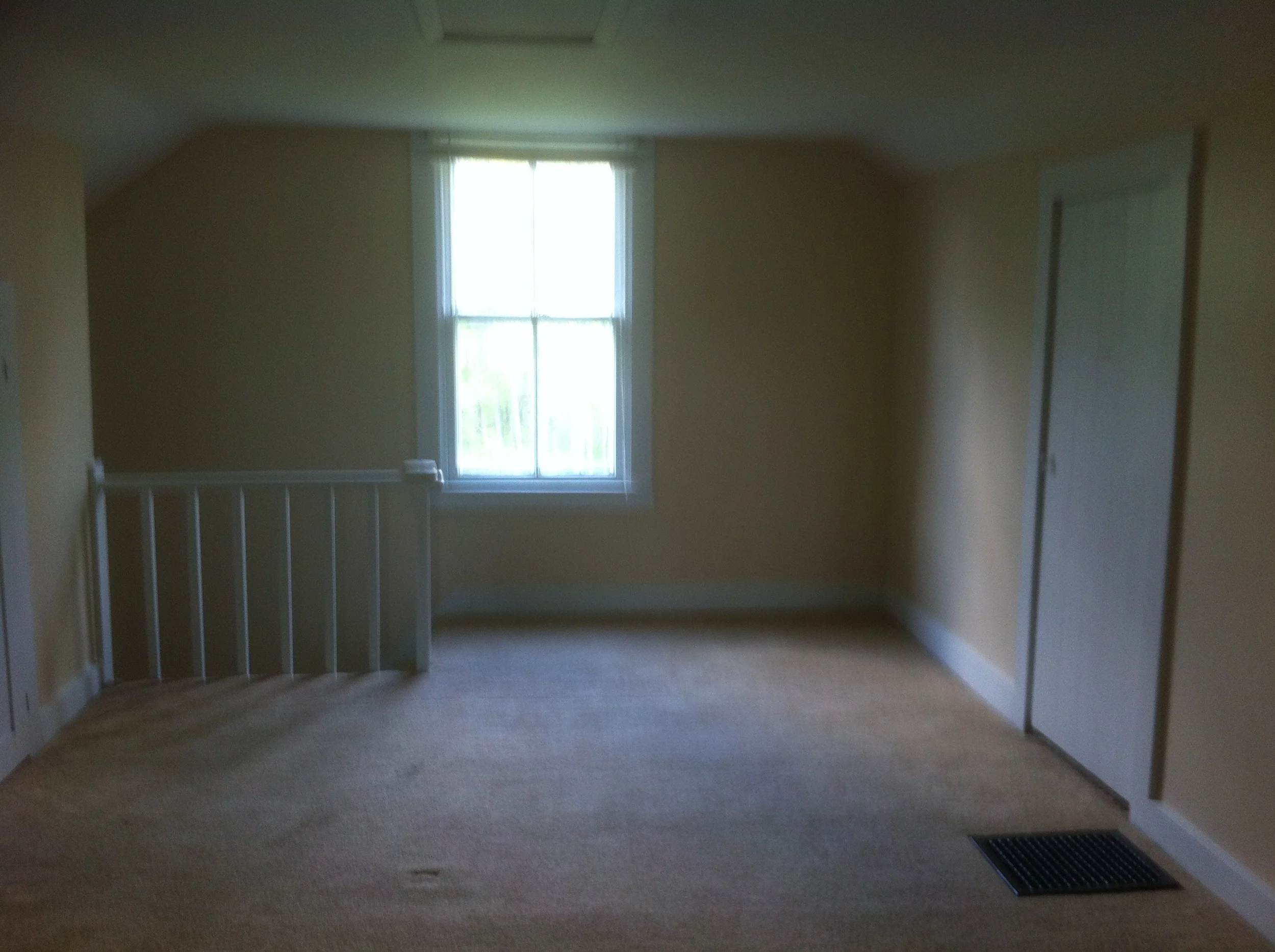 DanBedroom.jpg