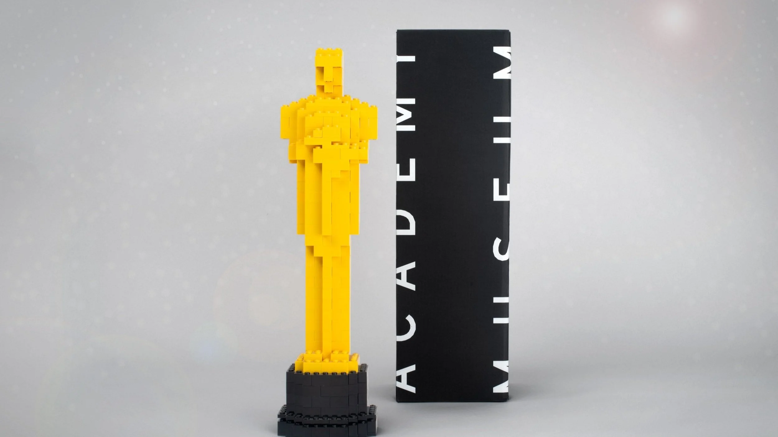 AcademyMuseum_Box-Oscar_a.jpg