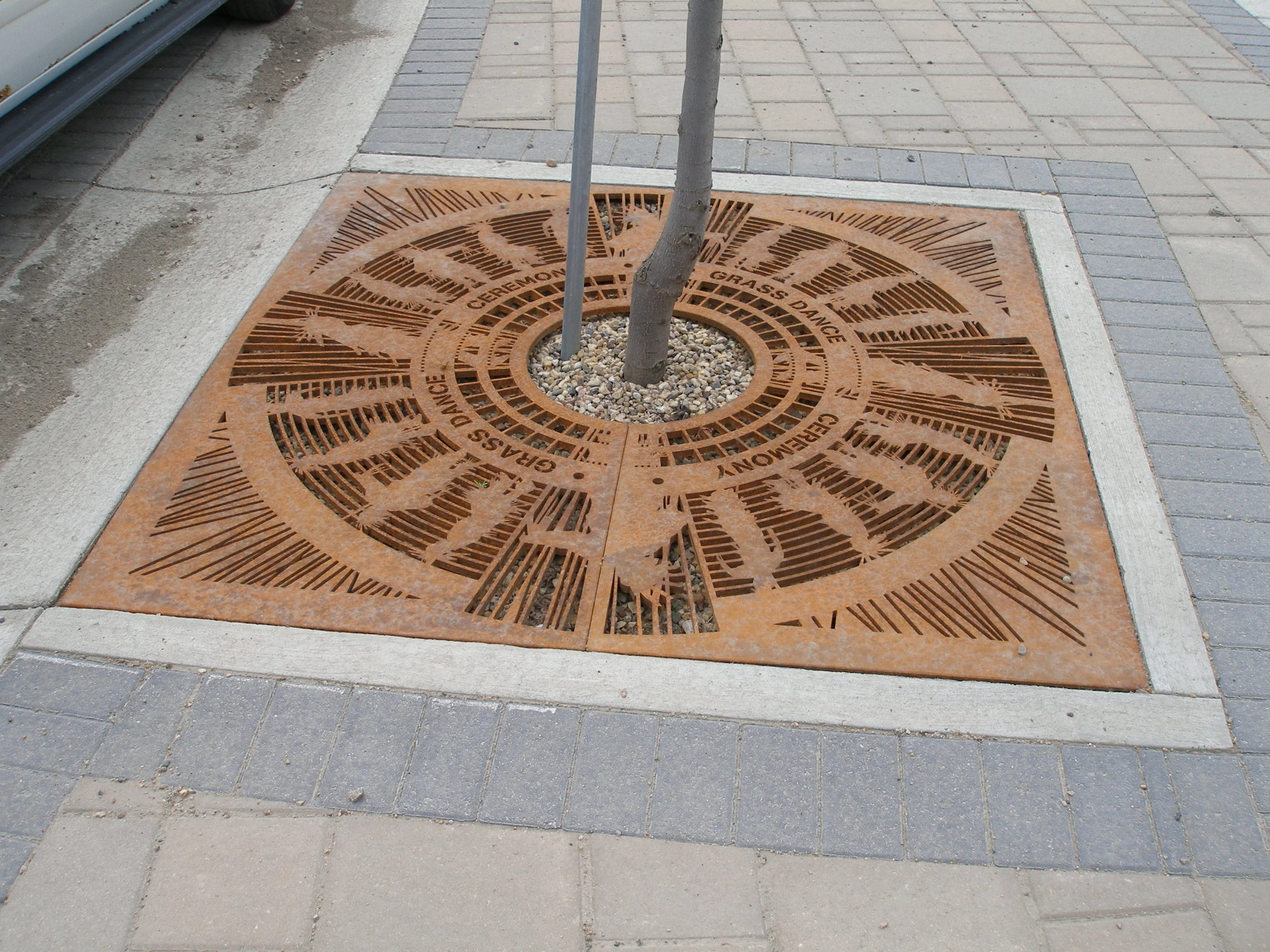 river-landing-tree-grates-08.JPG