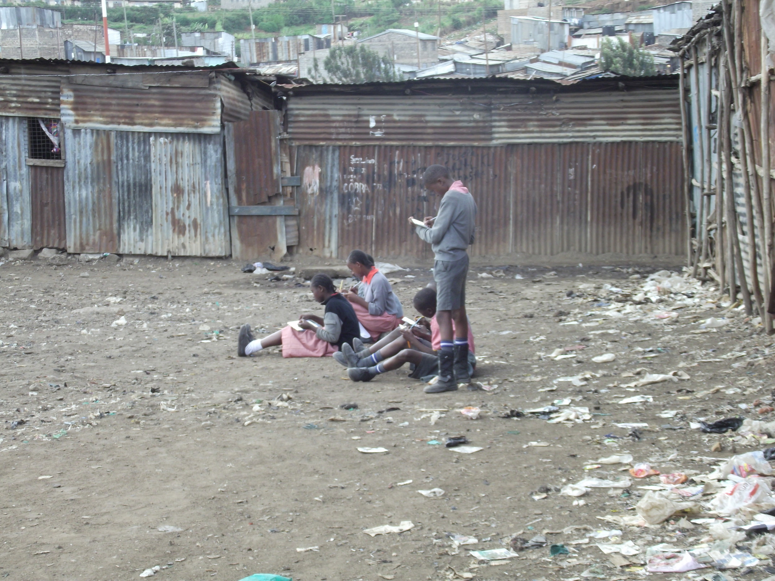 Art class sketching in Mathare.JPG