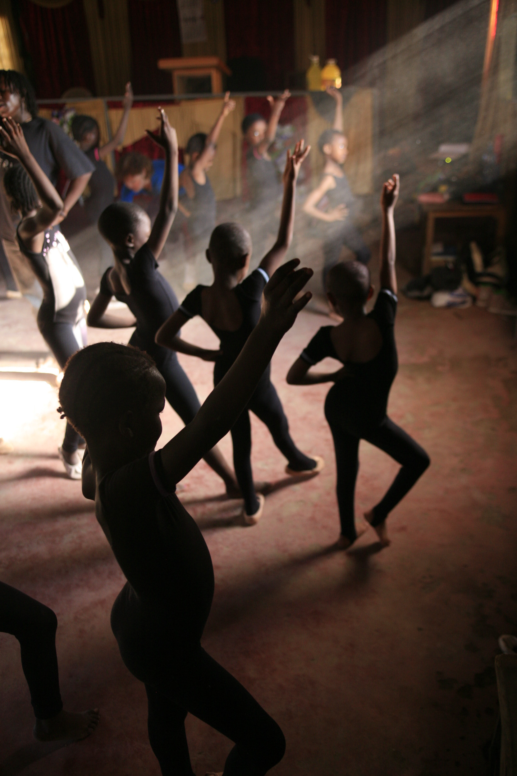 Ballet class Mathare.jpg