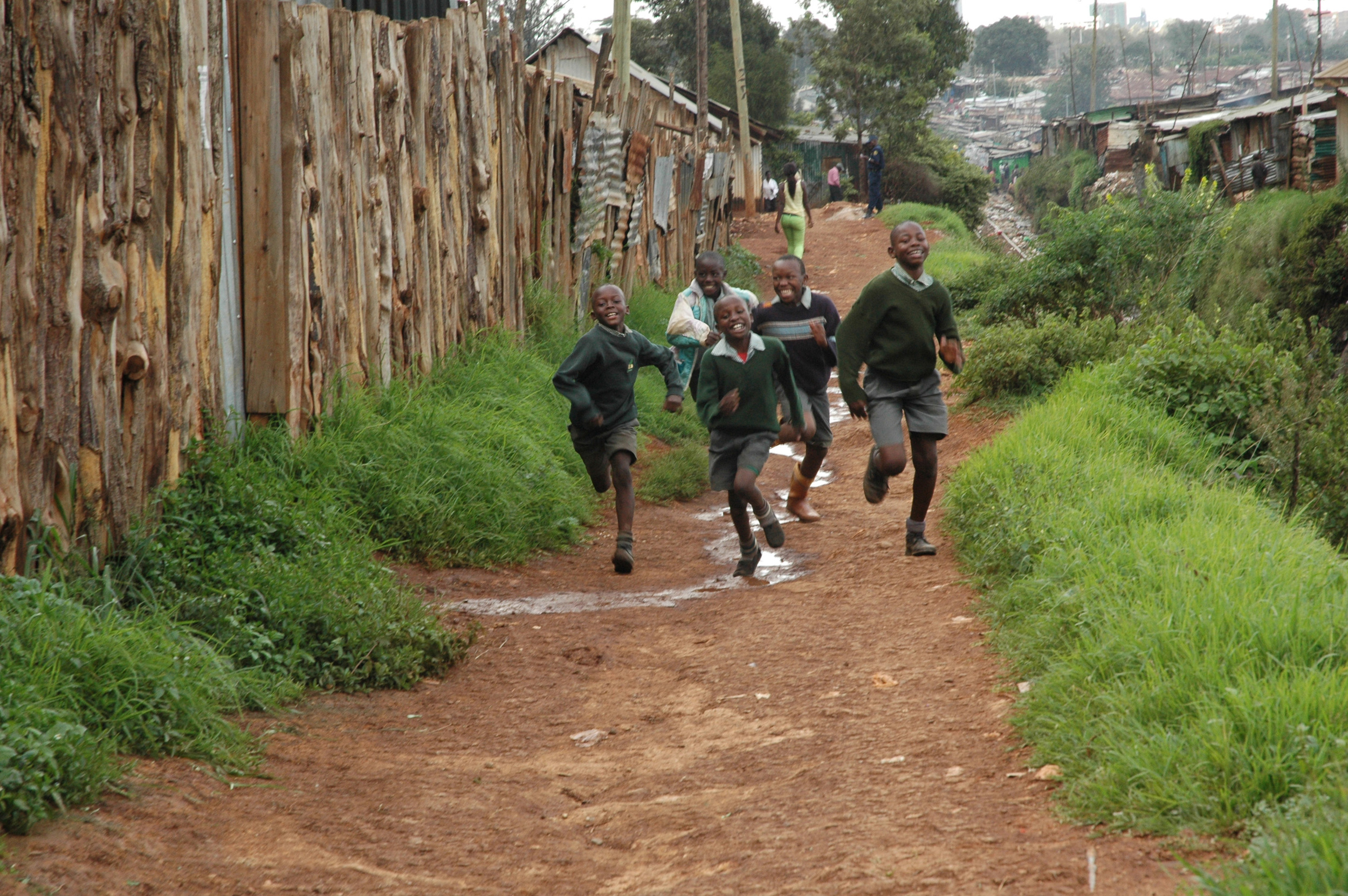 Running to class Kibera.jpg