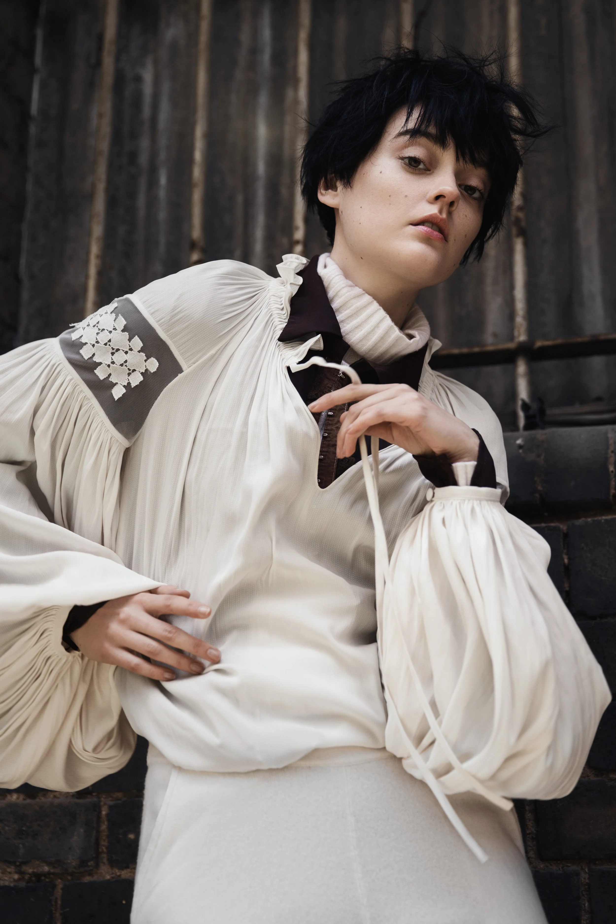 LOOK 3.jpg