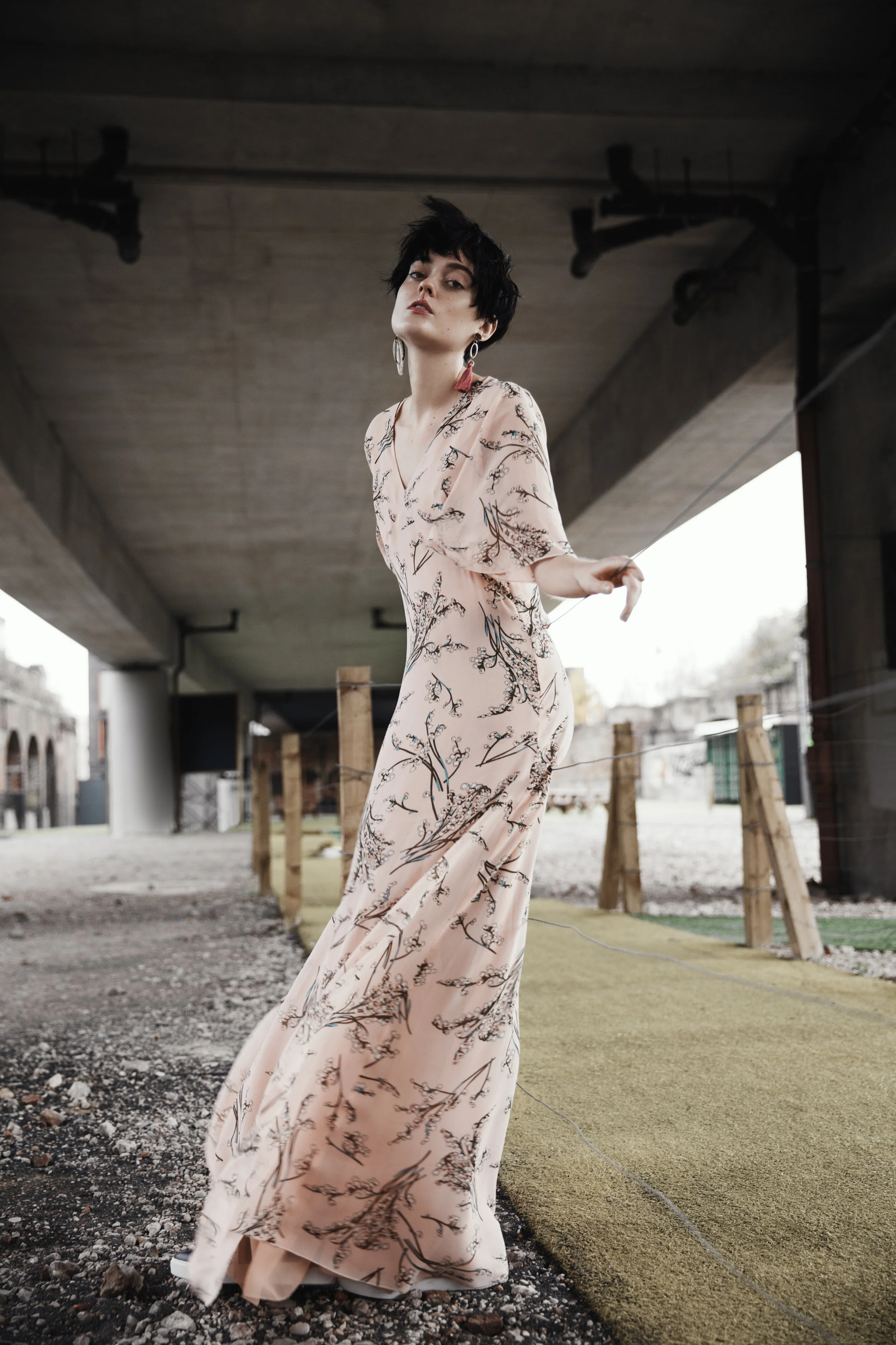 LOOK 1.jpg