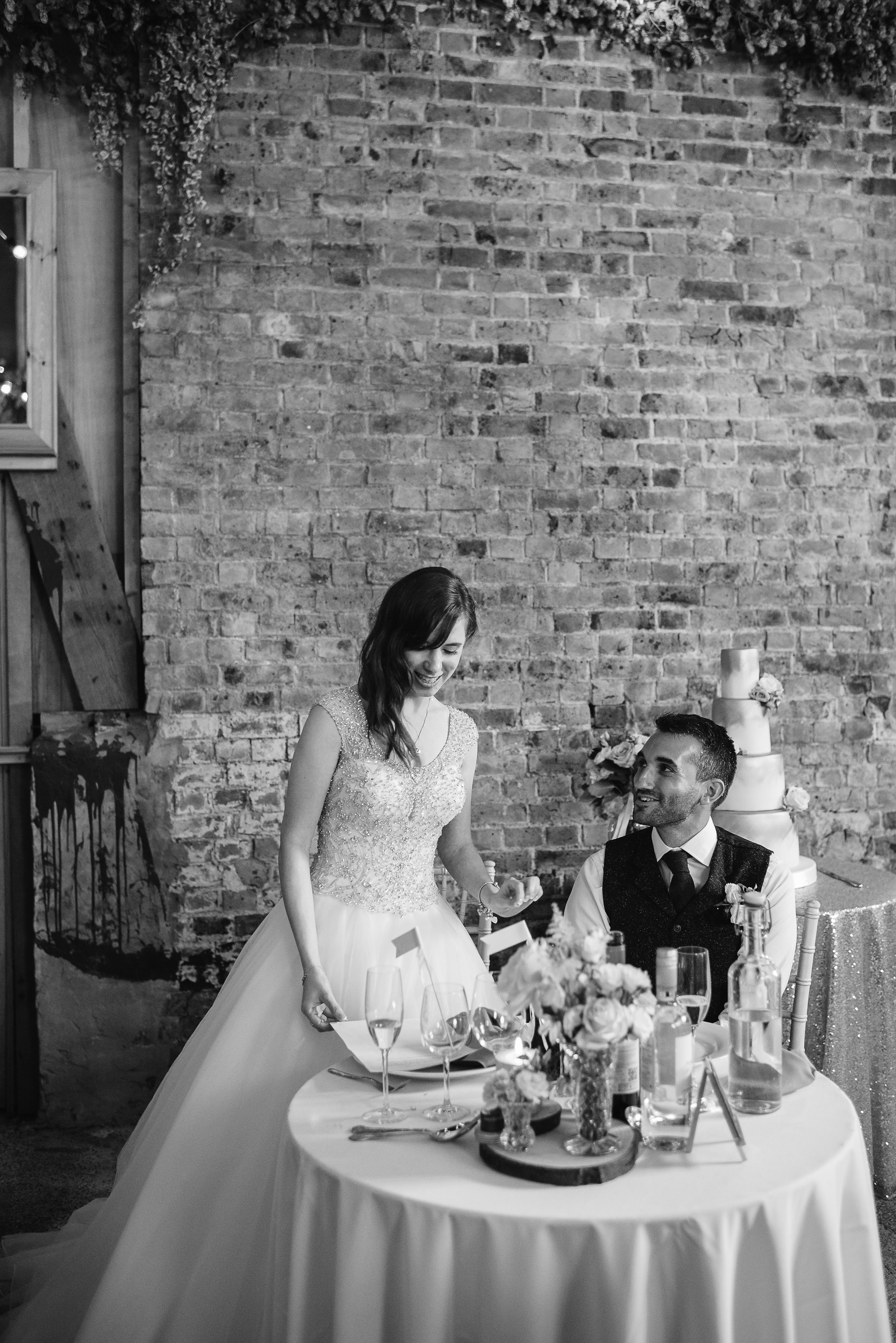 Country_Farm_Barn_Wedding_Kent12.jpg