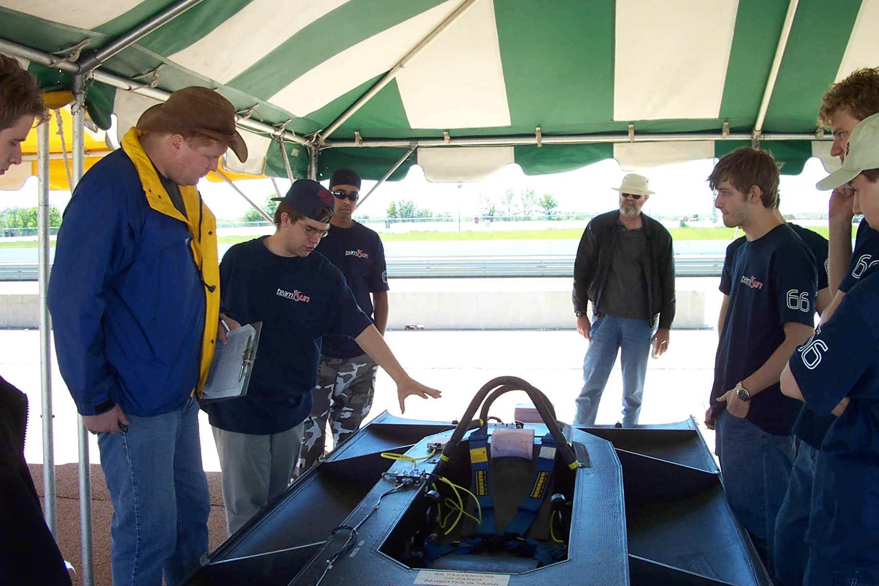 phil taking control of electrical scrutineering at FSGP2002.jpg.JPG