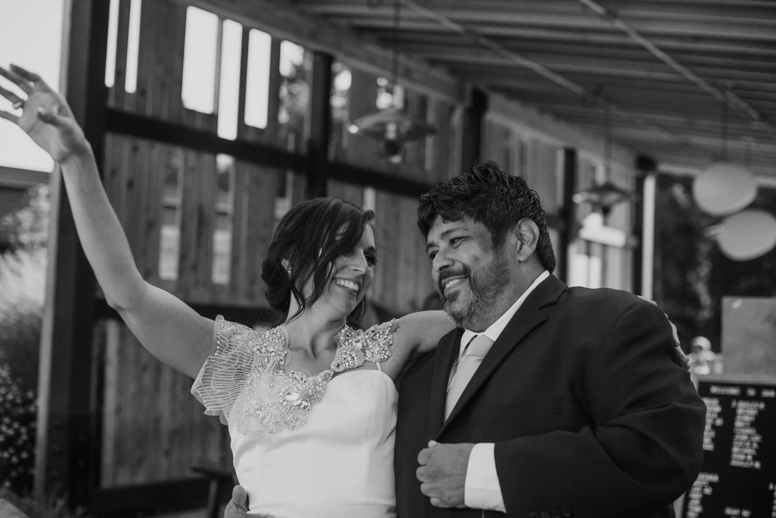 Lodges-at-Vashon-Wedding59.jpg