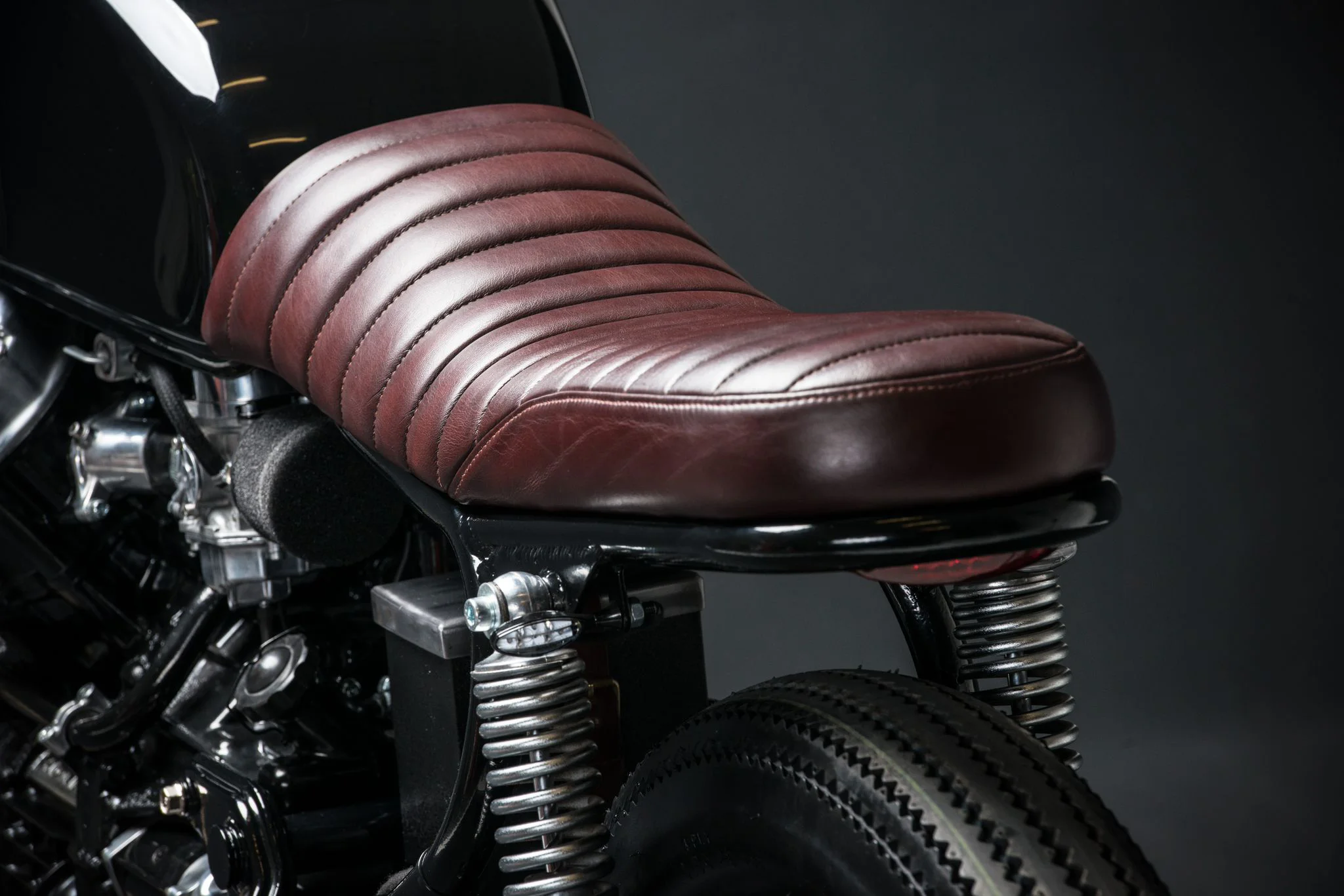 Inglorious Motorcycles Custom Honda CX 500 - 10.jpg