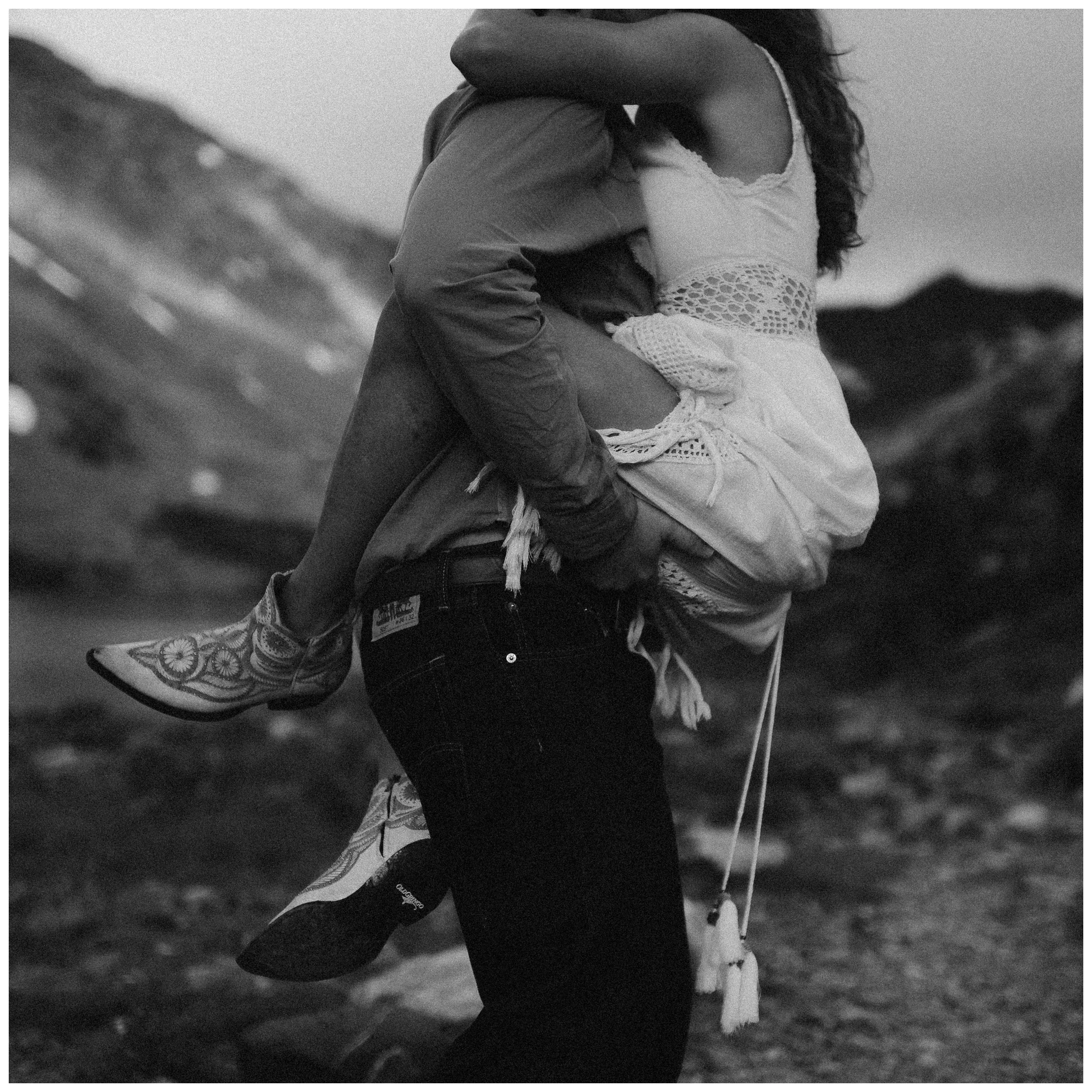 Rangefinder-Top-Wedding-Photographers-Adventure-Instead-Maddie-Mae-Destination-Elopement-Photography-Eloping-Photographers_0009.jpg