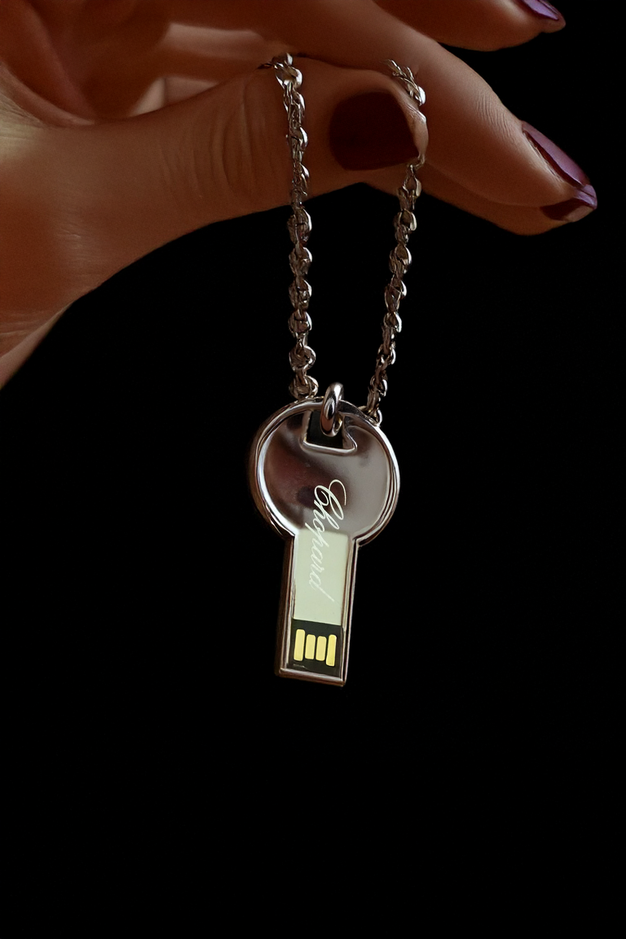 chopard necklace.png