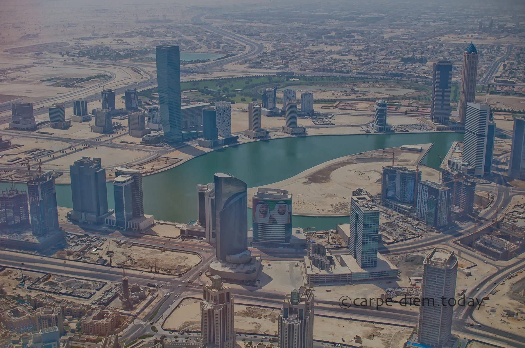 dubai-1.jpg