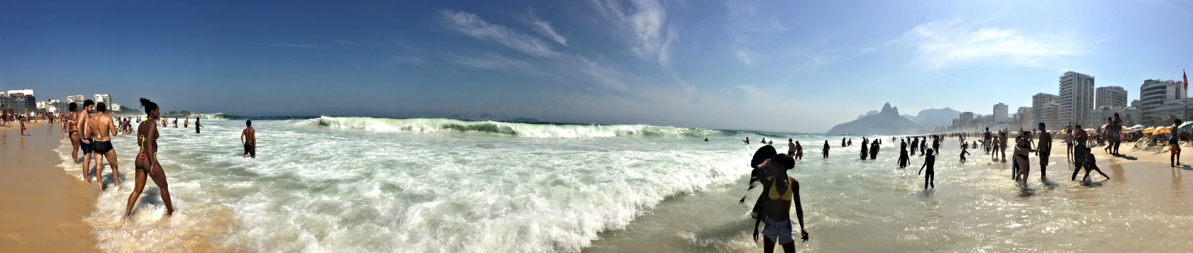 Ipanema es una playa llena de vida.