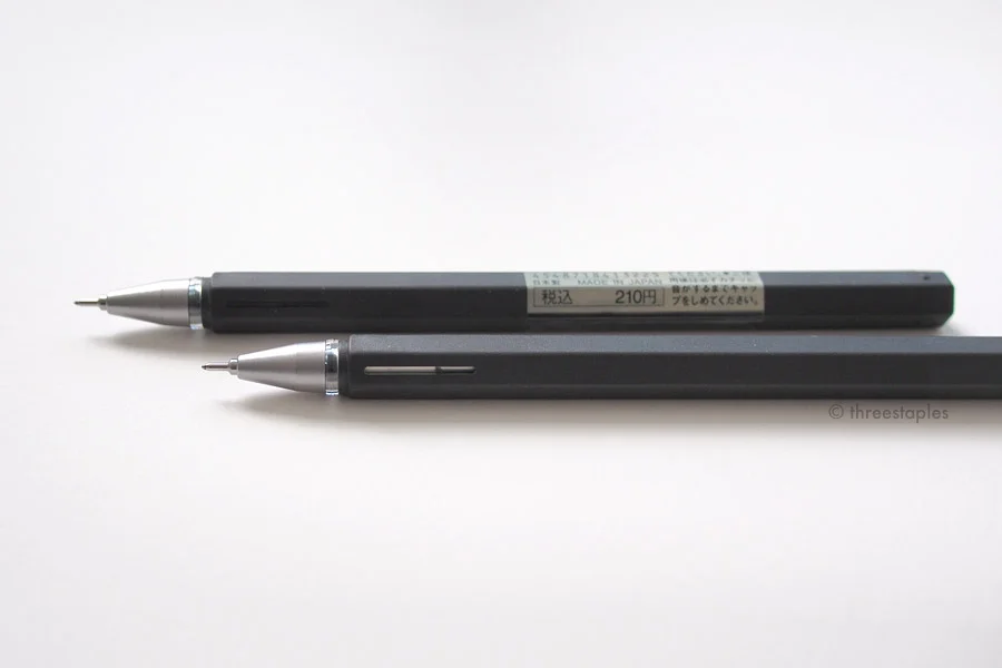The barrel has a slim window near the tip so you can see the ink level. As you can see, the pen in the foreground without the product label is low in ink. Smart design!
