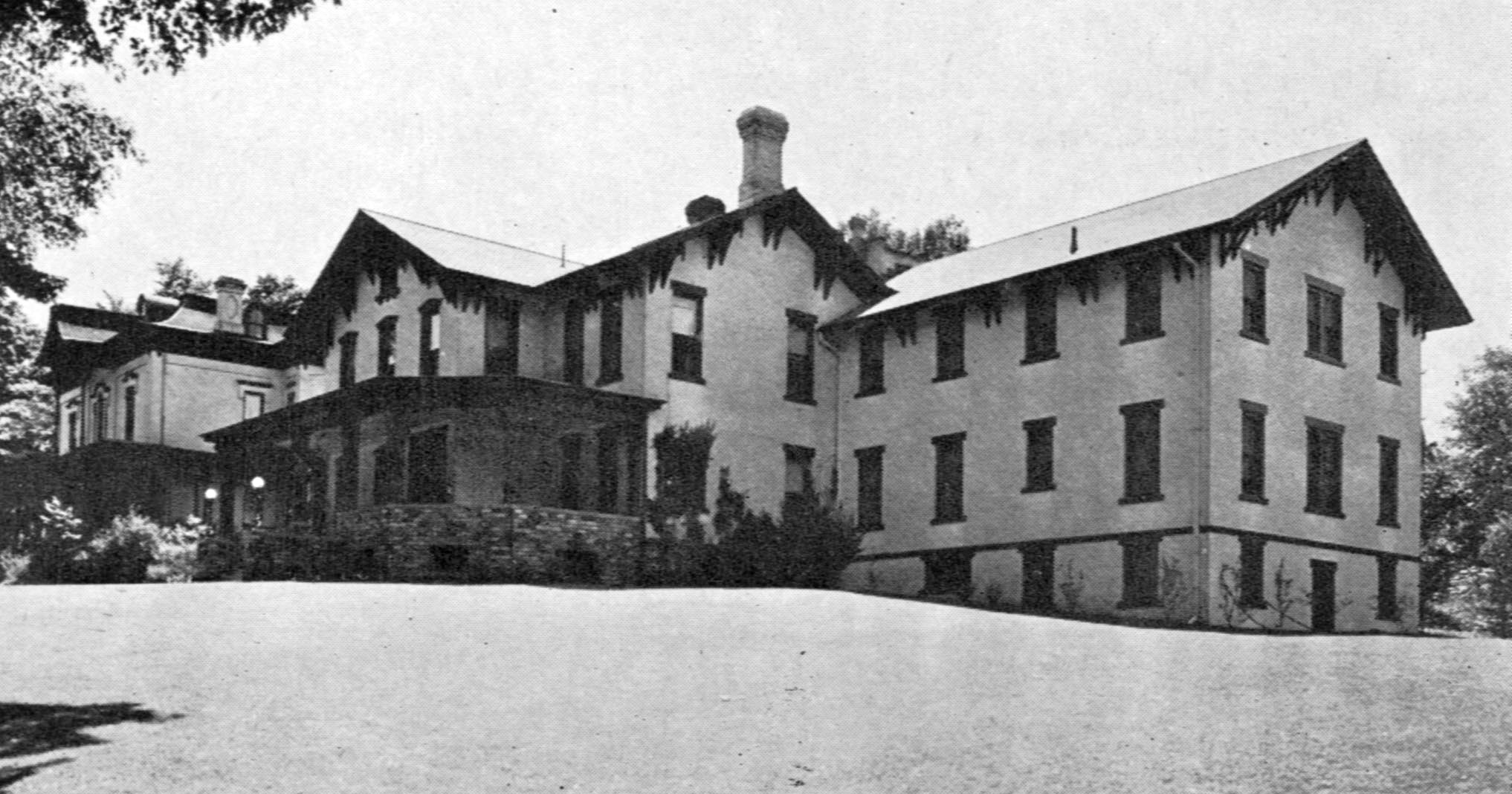 The William Waldron Home, with the Hillsdale Hospital Extension