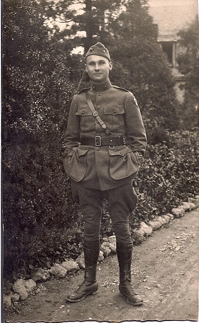 John MacRitchie - WW I.jpg