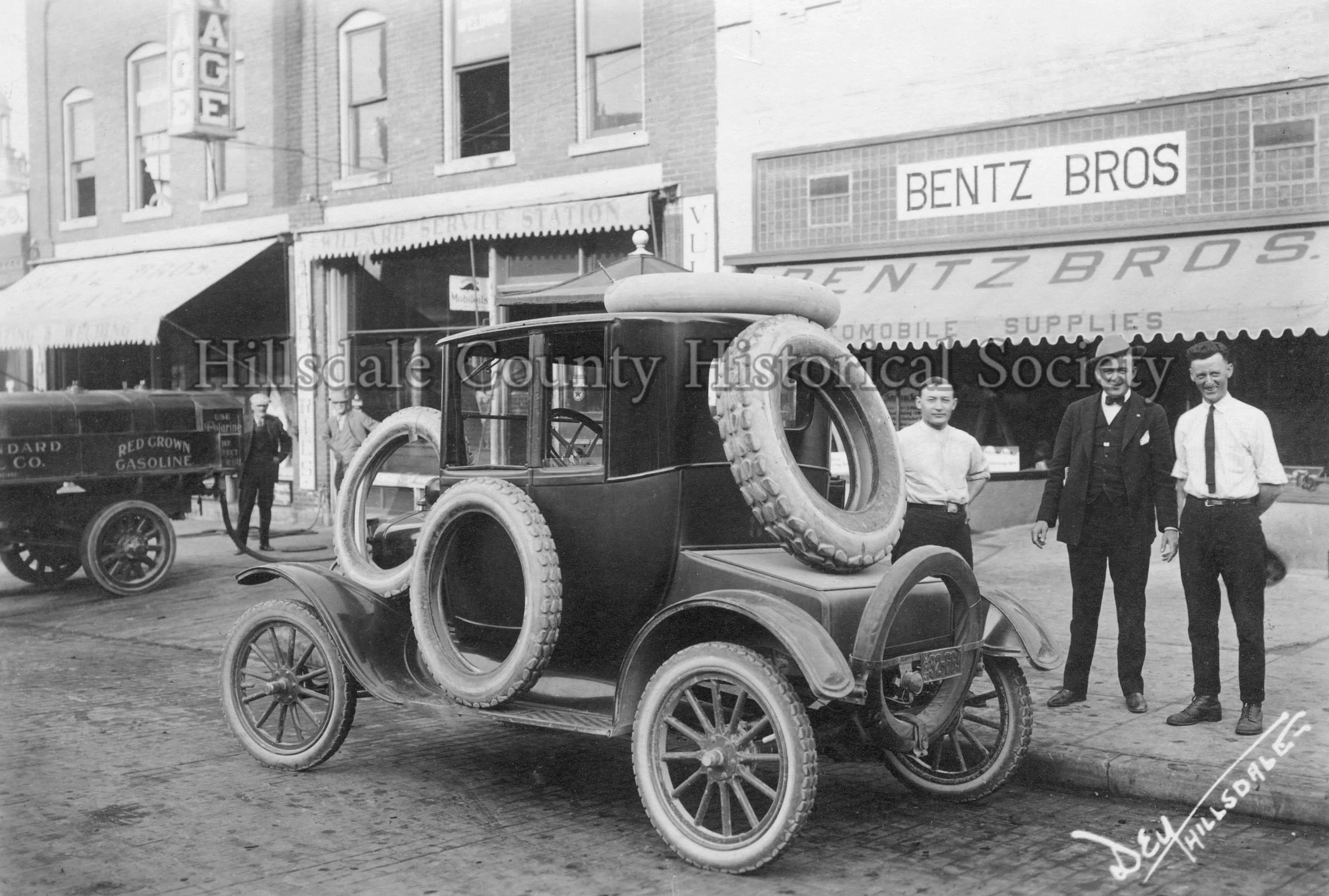 Bentz Autos.jpg